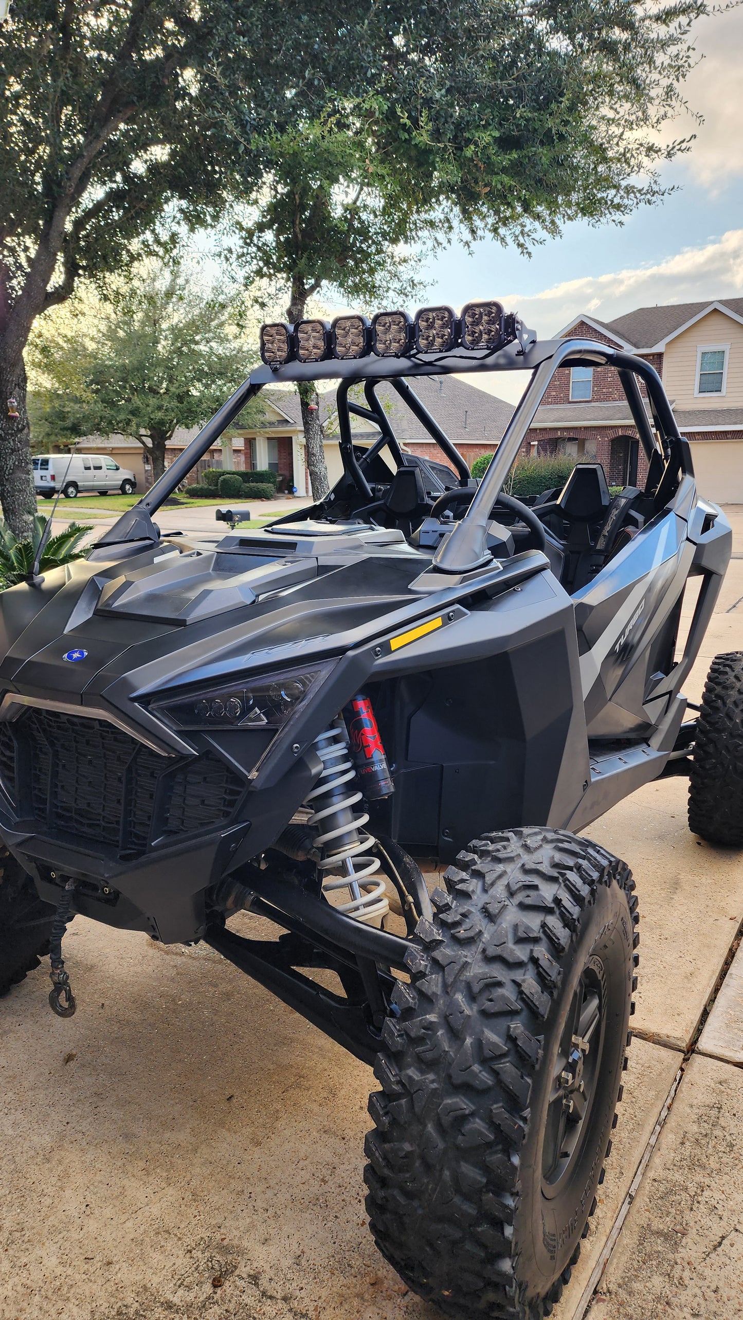 Bracket mounts for 2020+ Polaris RZR Pro XP, Turbo R,  and Pro S ICONIK REFLEX 32" 240W LED Light Bar